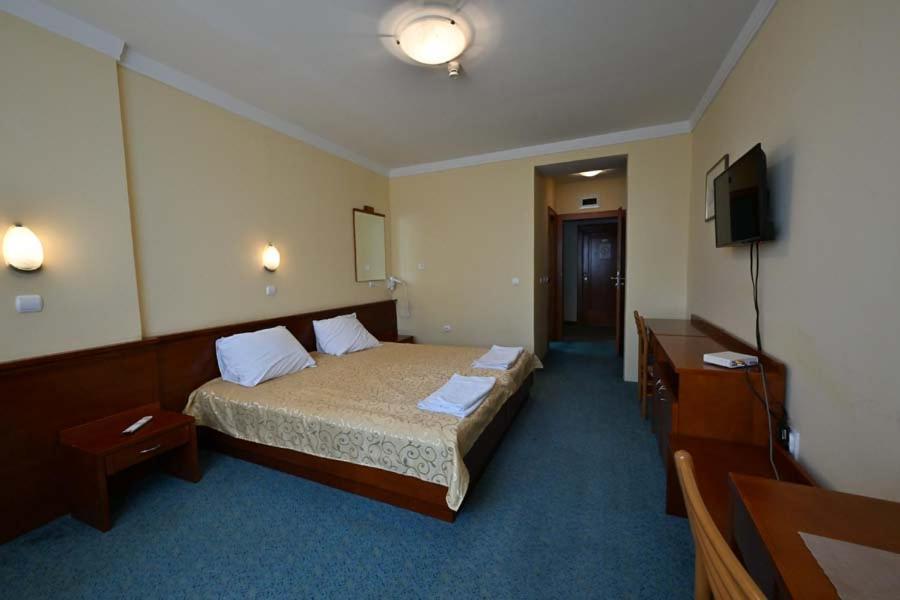 Hotel Norcev Grgeteg Экстерьер фото
