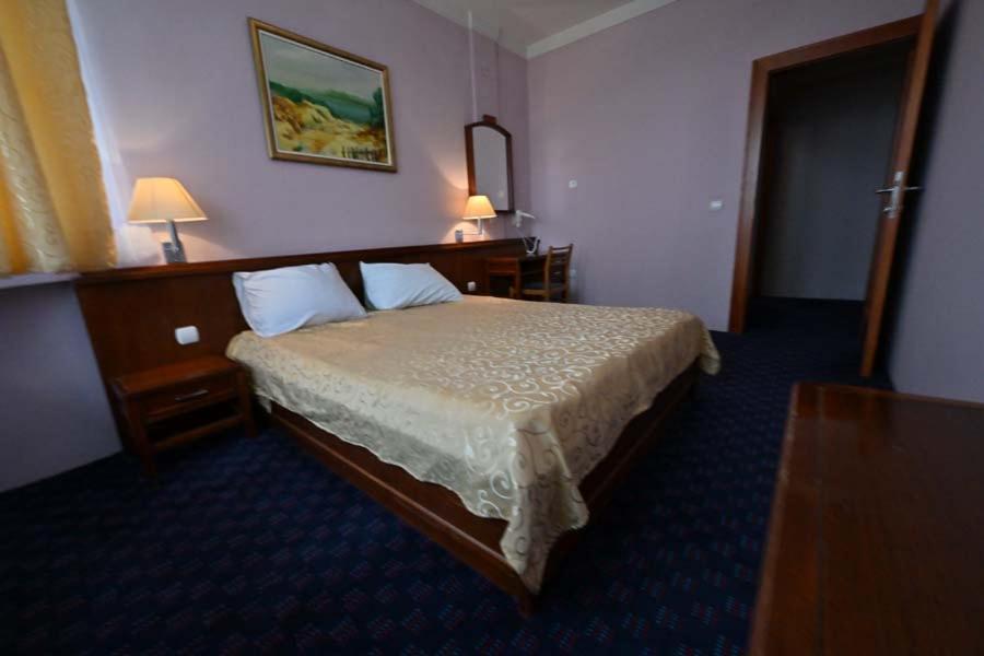 Hotel Norcev Grgeteg Экстерьер фото