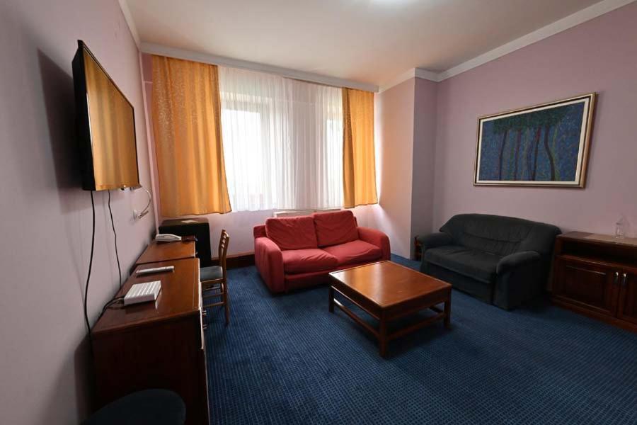 Hotel Norcev Grgeteg Экстерьер фото