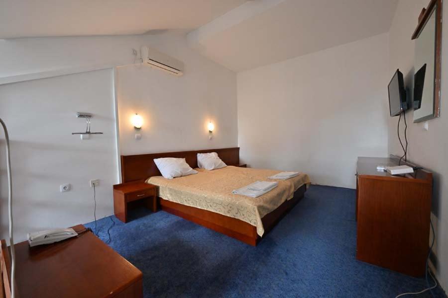 Hotel Norcev Grgeteg Экстерьер фото