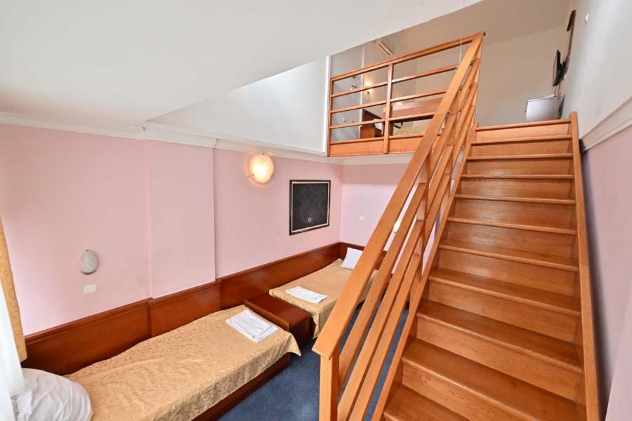 Hotel Norcev Grgeteg Экстерьер фото