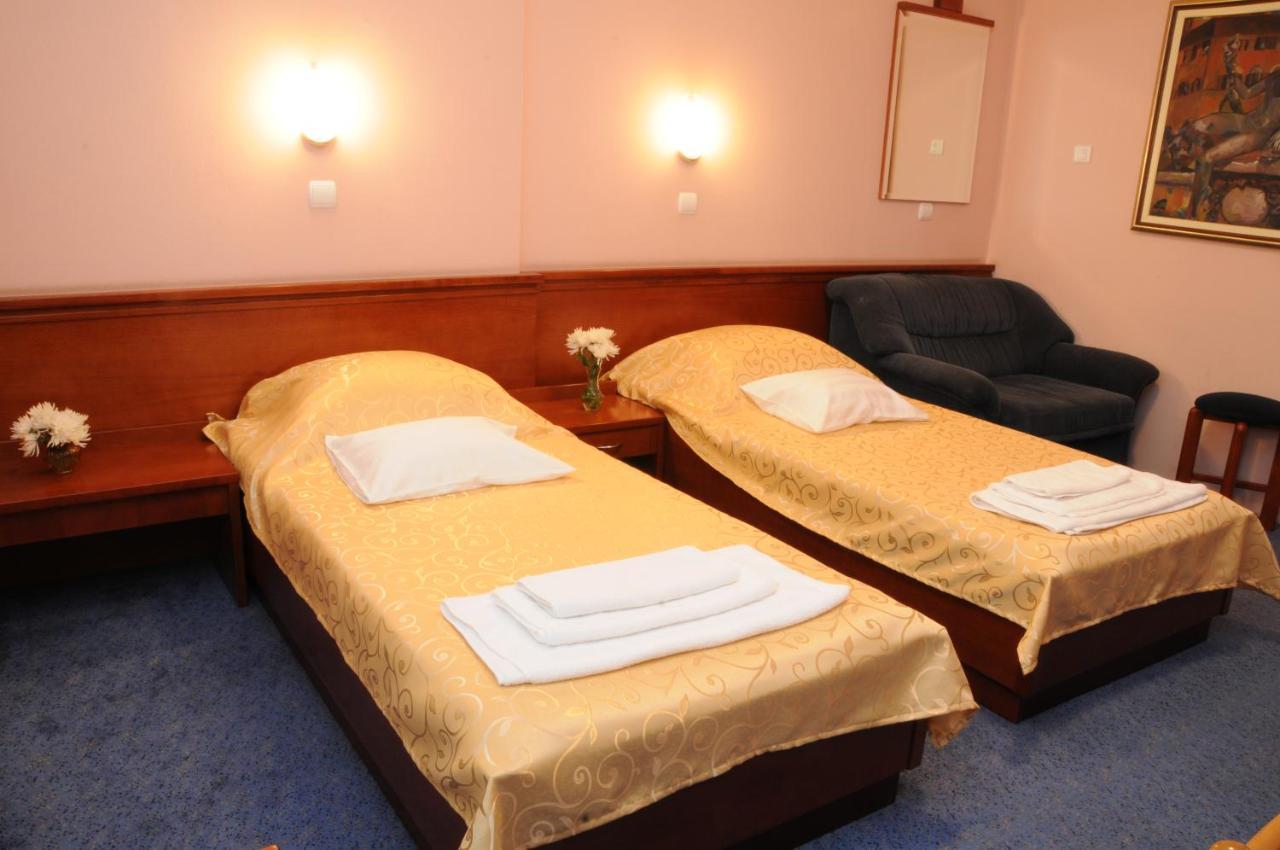 Hotel Norcev Grgeteg Экстерьер фото