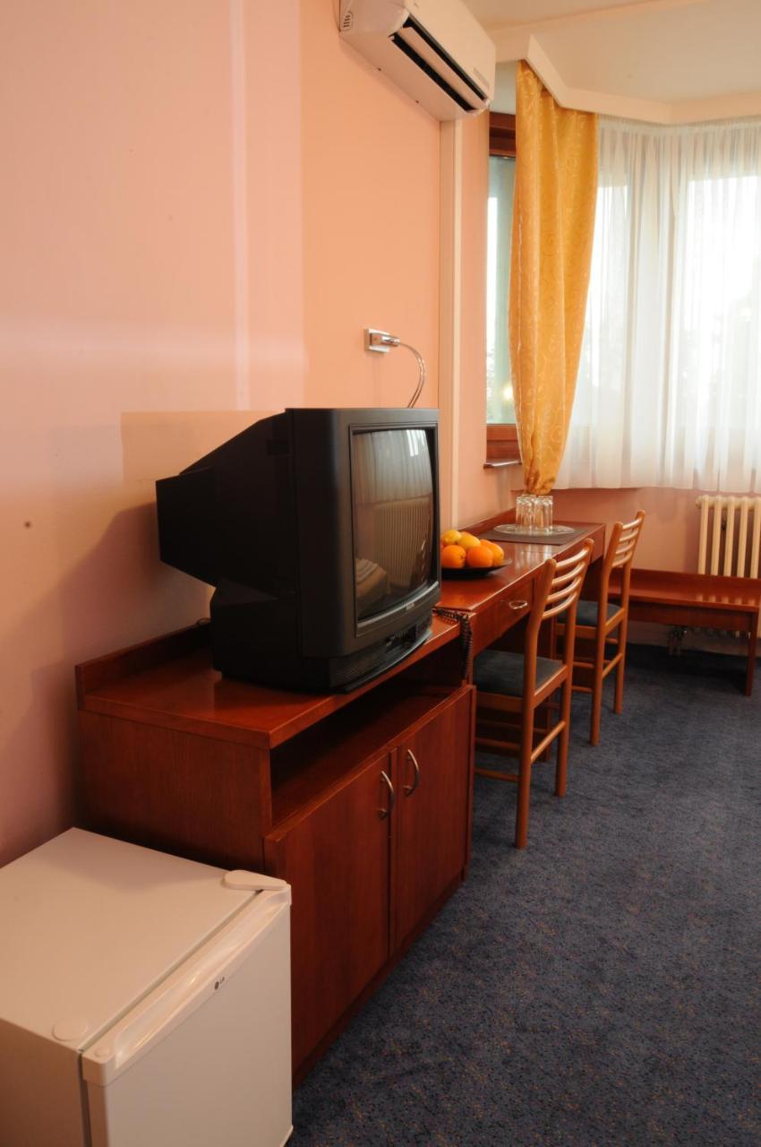 Hotel Norcev Grgeteg Экстерьер фото
